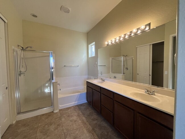 Building Photo - Great Three Bedroom with Solar ~ Granville