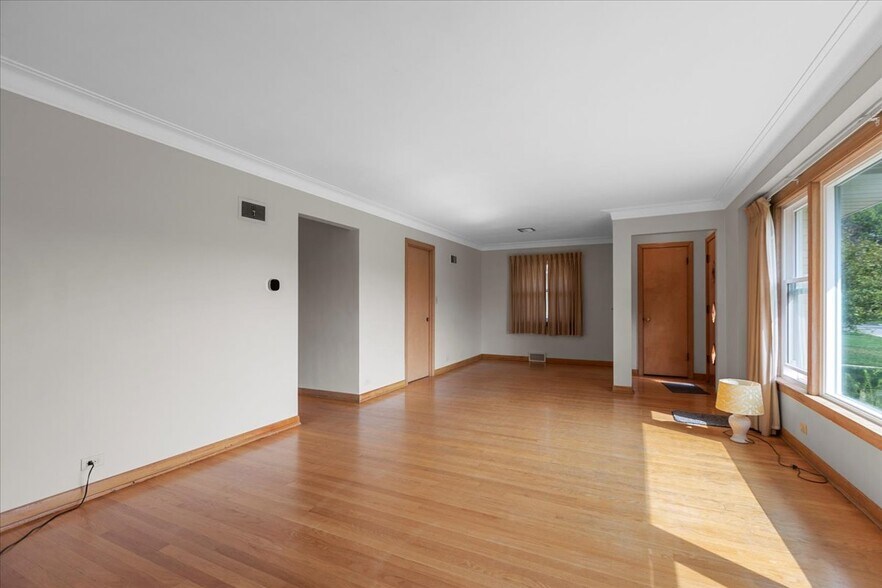 Building Photo - 5408 Harvard Ter