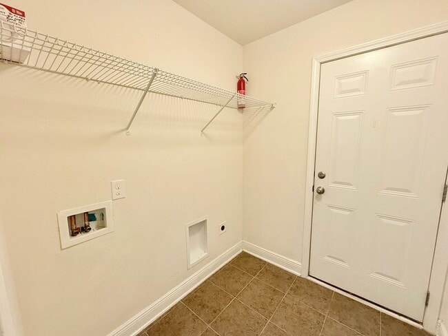 Building Photo - 3825 Runner Stone Dr