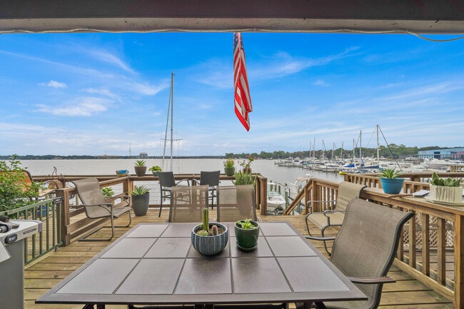 Building Photo - 206 Snug Harbour Dr