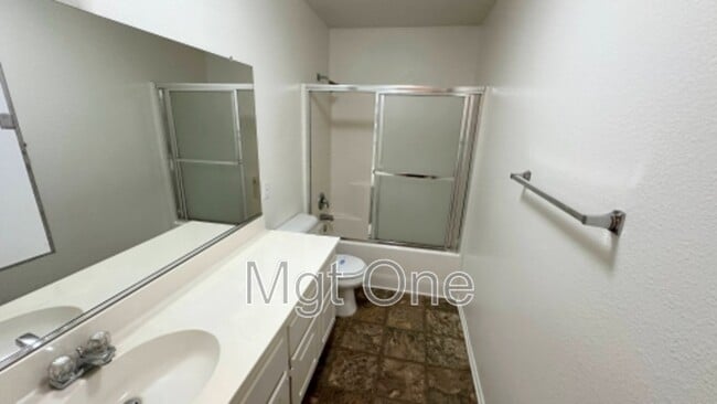 Building Photo - 7671 St Andrews Dr