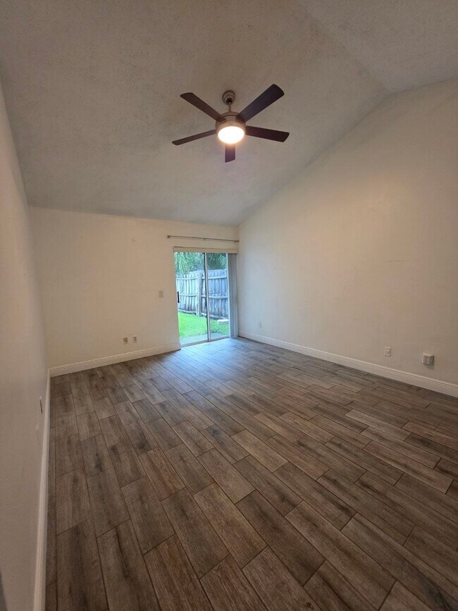 Building Photo - 12324 Gingham Ct