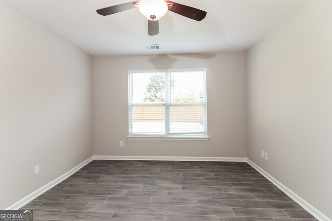 Building Photo - 4026 Shaded Oasis Ln