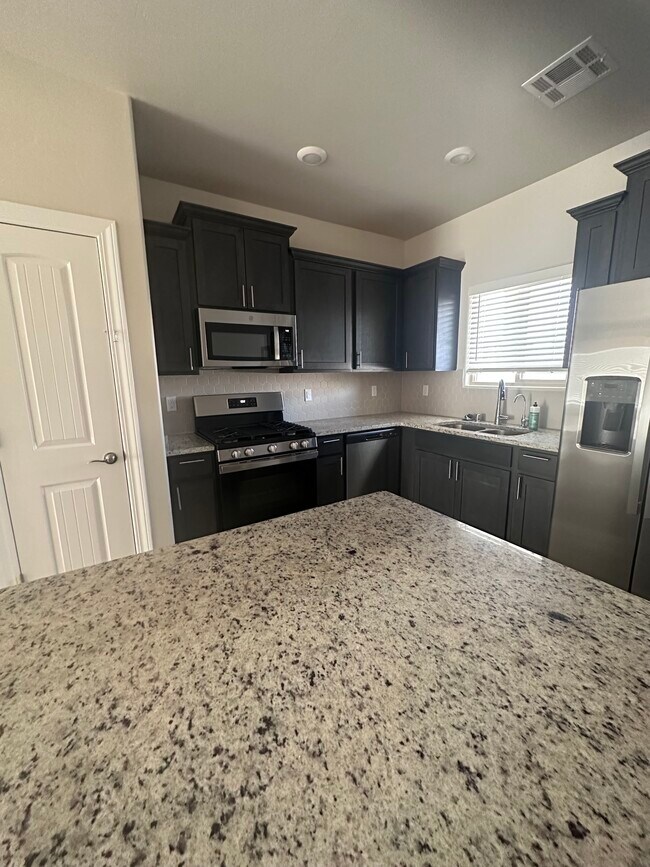 Building Photo - 6954 Santa Marta St