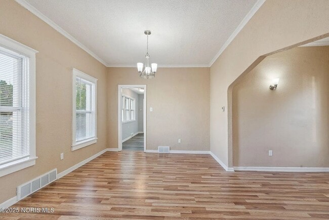 Building Photo - 1557 Indiana Ave