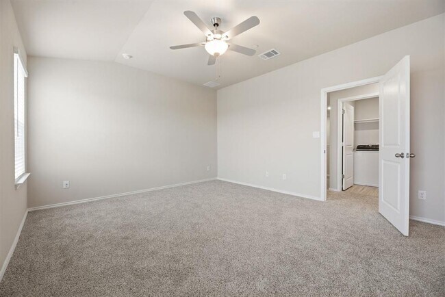 Building Photo - 12809 Village Spun Plz