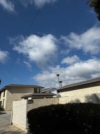 Building Photo - Maple Apartments