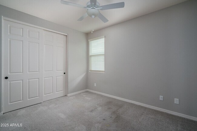 Building Photo - 16019 W Soft Wind Dr