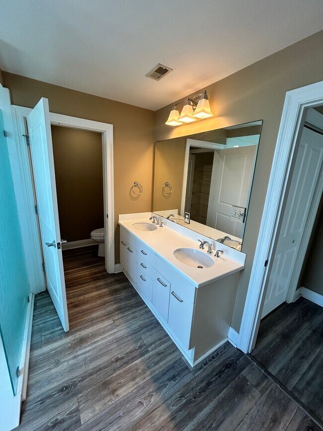 Building Photo - 6422 US-98