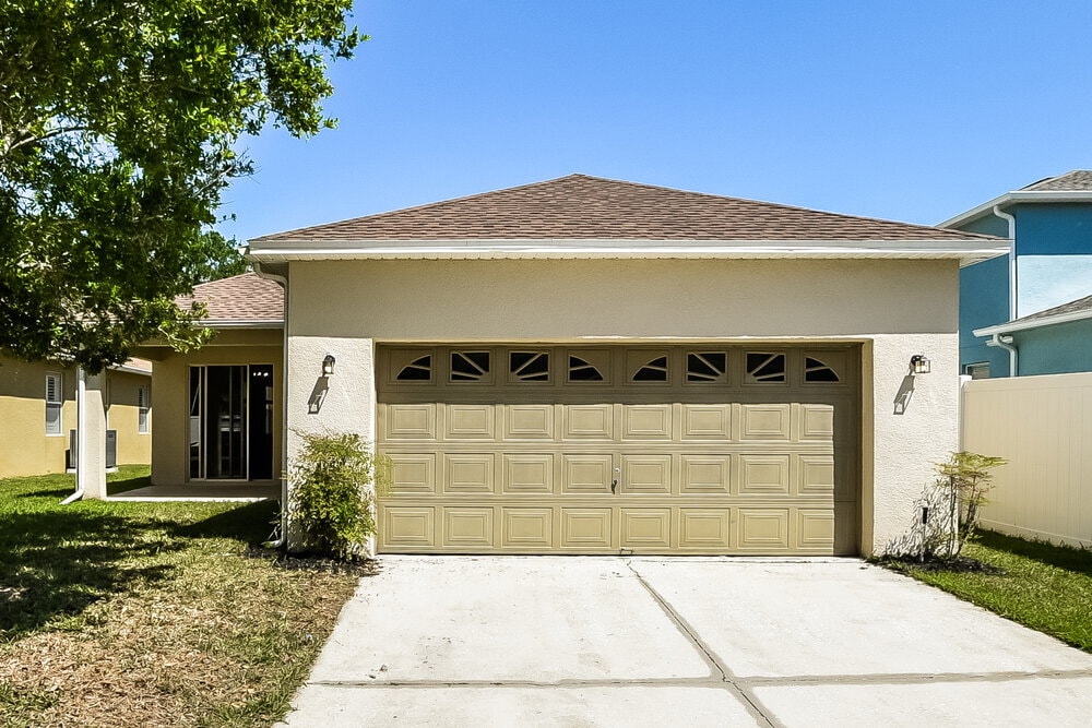 Building Photo - 2302 Abey Blanco Dr