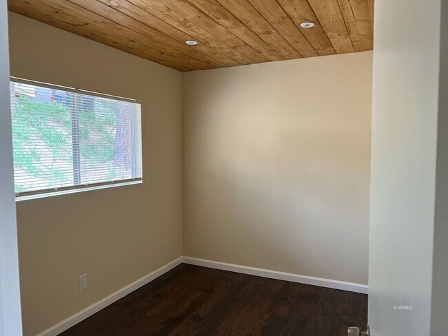 Building Photo - 25840 Highway 243 Unit 23