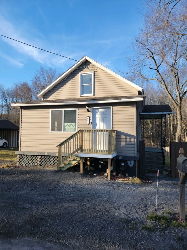 Building Photo - 624 Dulancey Dr