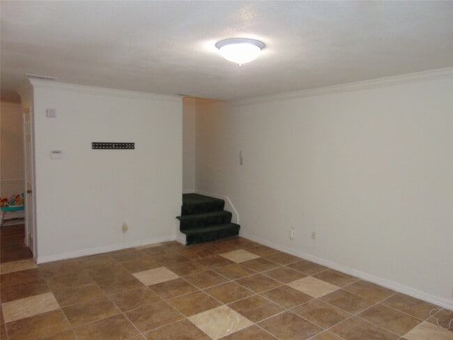 Building Photo - 8603 Rustling Leaves Dr