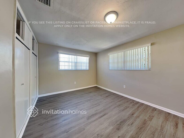 Building Photo - 9620 Thanksgiving Dr