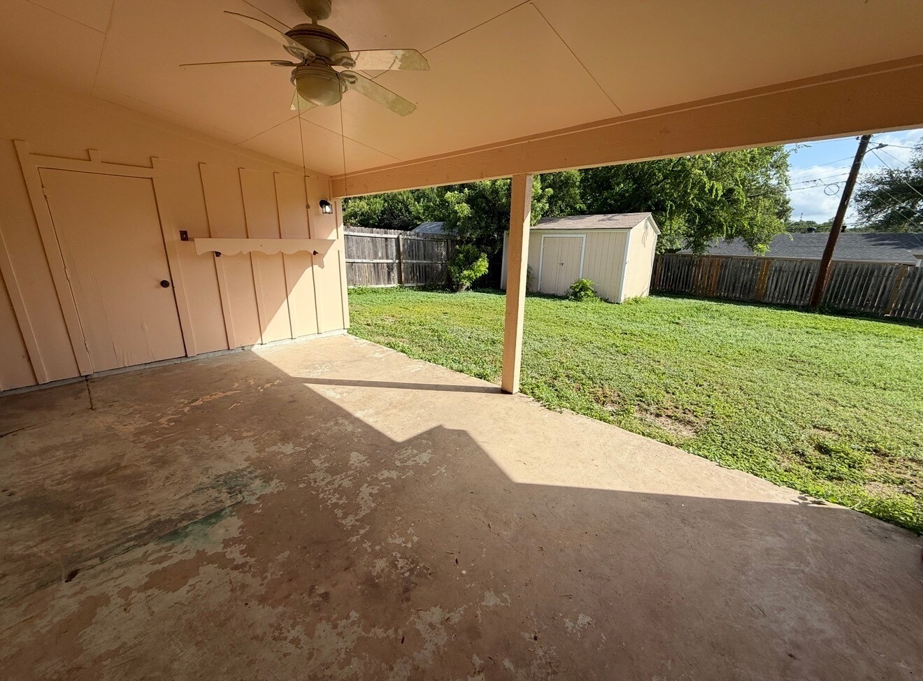 Building Photo - 2903 Shadow Bend Dr