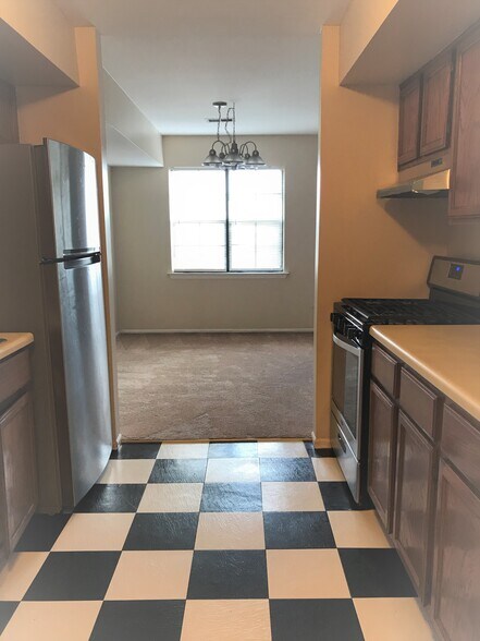 Building Photo - 106 Keystone Ct