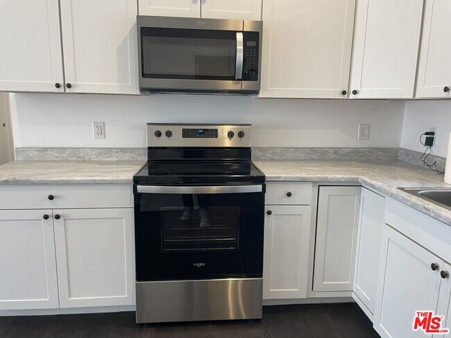 Building Photo - 2877 Gram Dr
