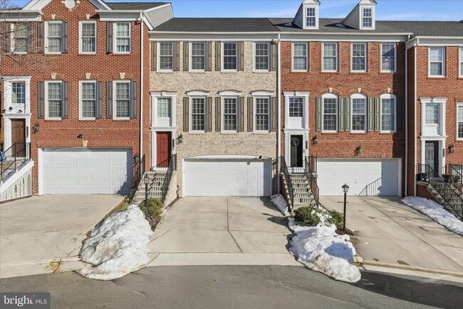 Building Photo - 9285 Laurel Ridge Crossing Rd