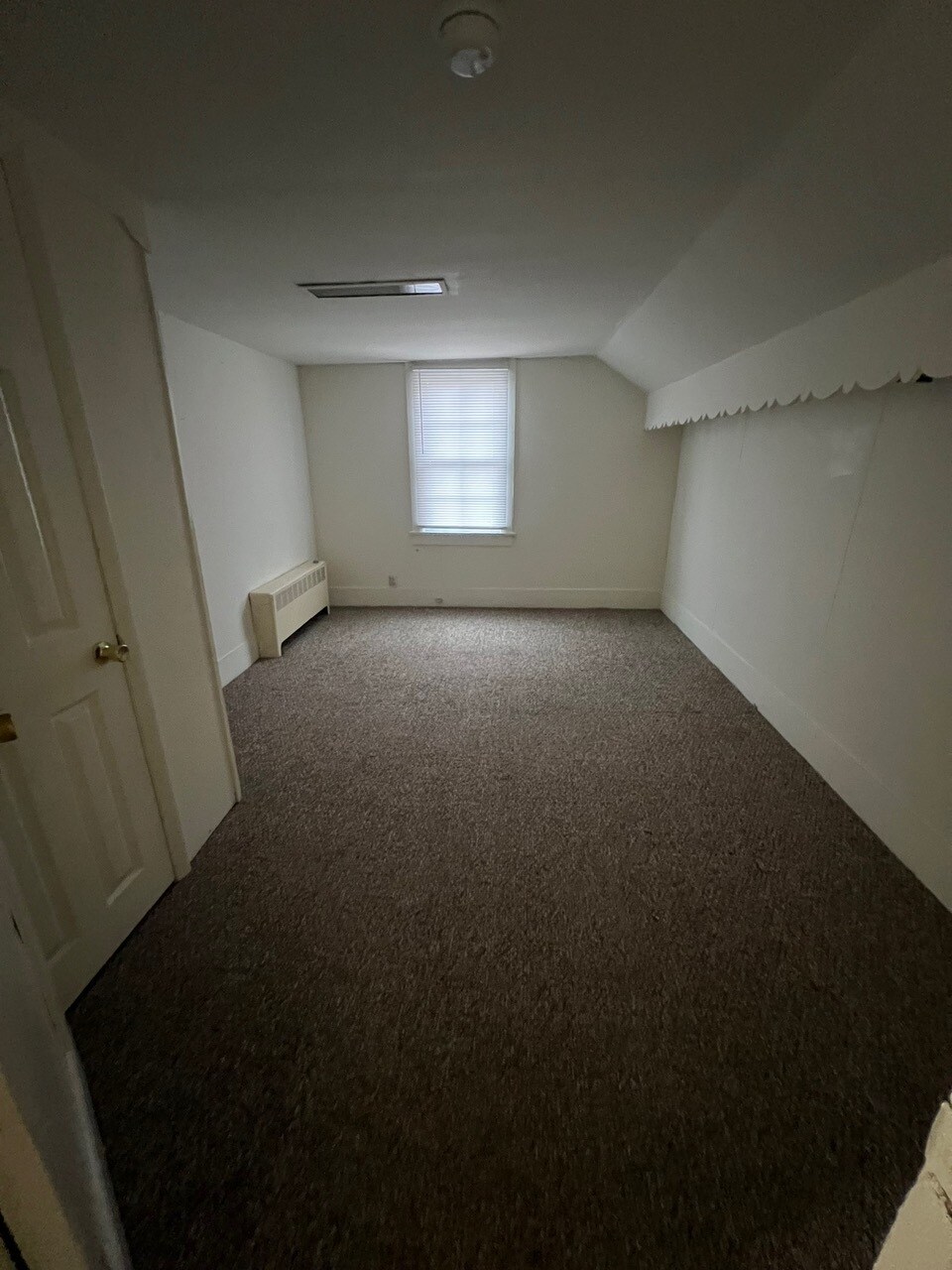 Building Photo - 1013 Dryden Rd