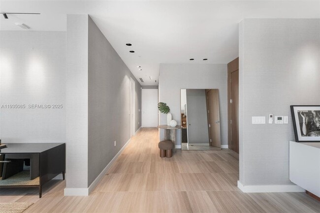 Building Photo - 4701 Meridian Ave