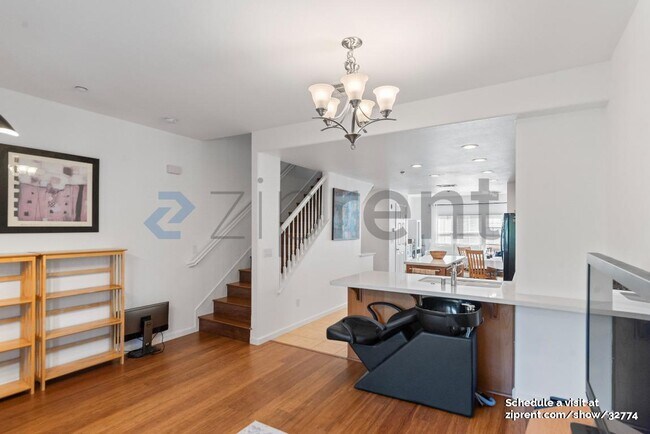 Building Photo - 929 Glen Valley Terrace