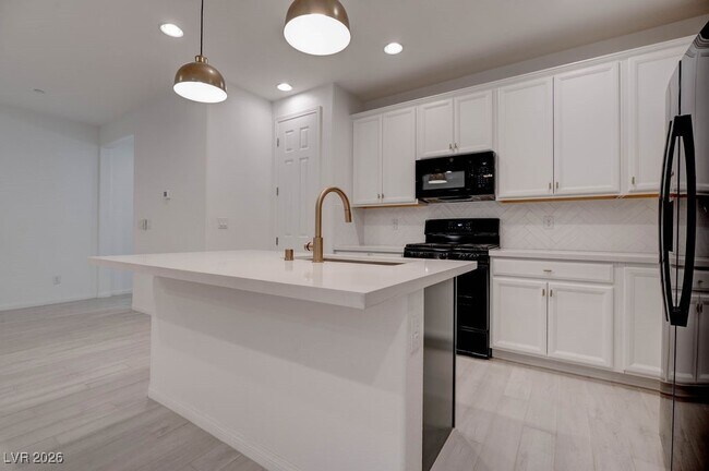 Building Photo - 111 Balsam Leaf Ct