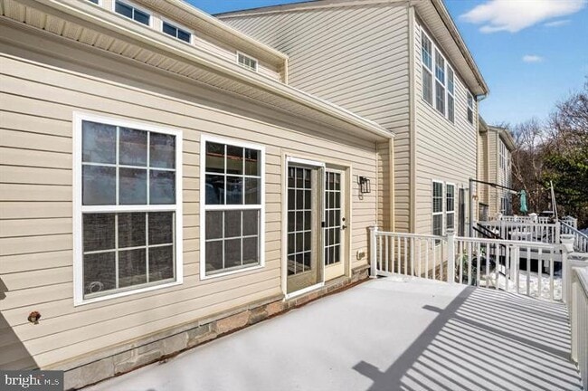 Building Photo - 6625 Latrobe Falls