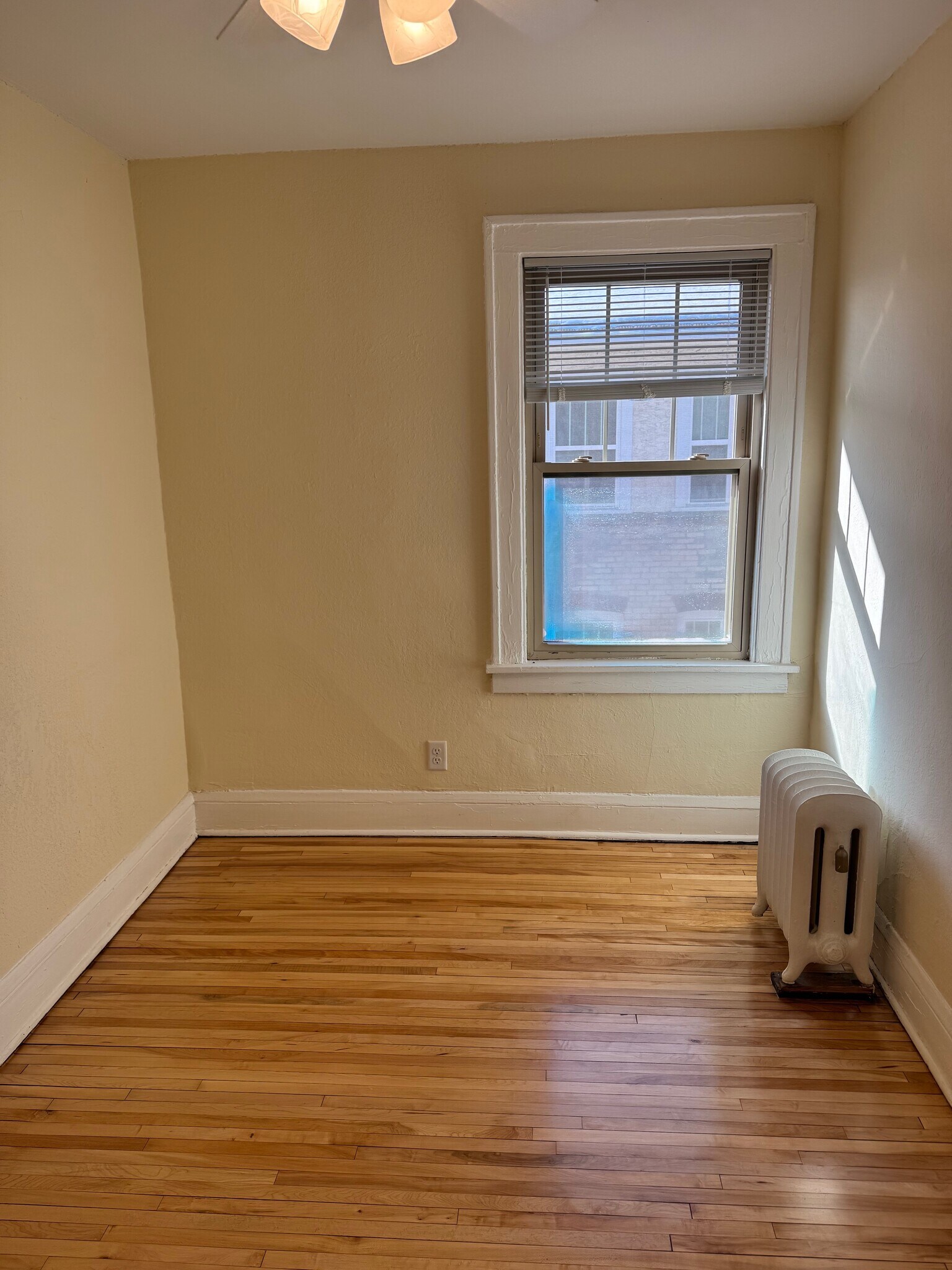 Building Photo - 1720 Ashland Ave