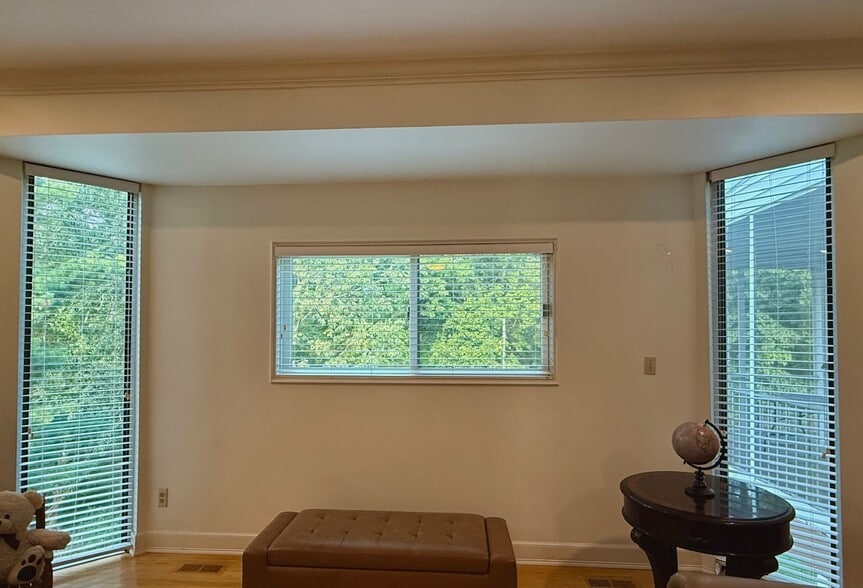 Building Photo - 11227 Pointe Ct