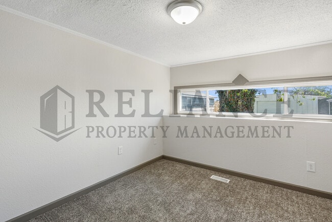 Building Photo - 125 Grover Ave