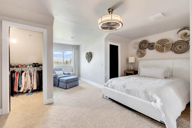 Building Photo - 428 W Swoope Ave