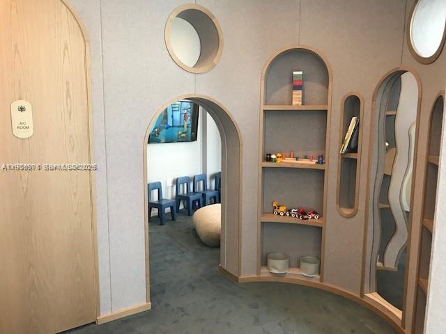 Building Photo - 801 S Miami Ave