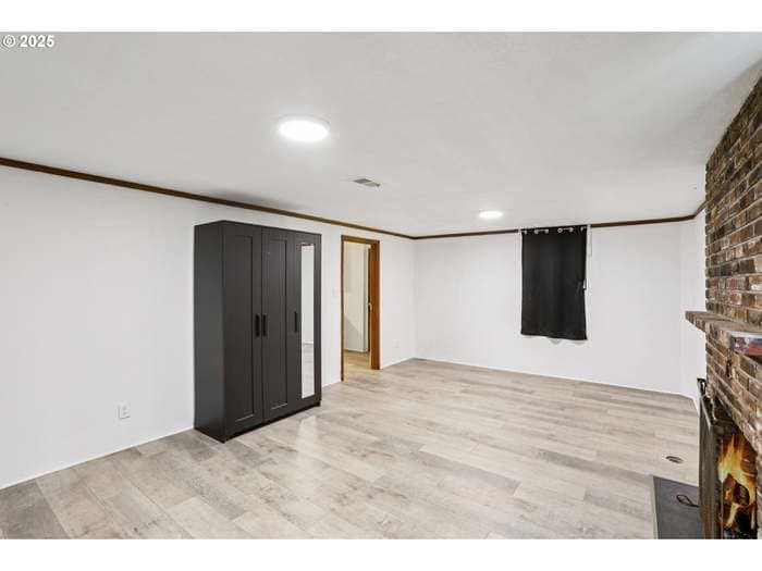 Building Photo - 10925 NE Skidmore St