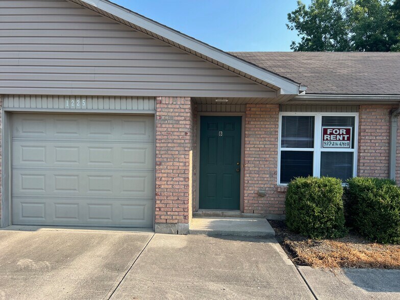 Primary Photo - 1225 Sequoia Ct