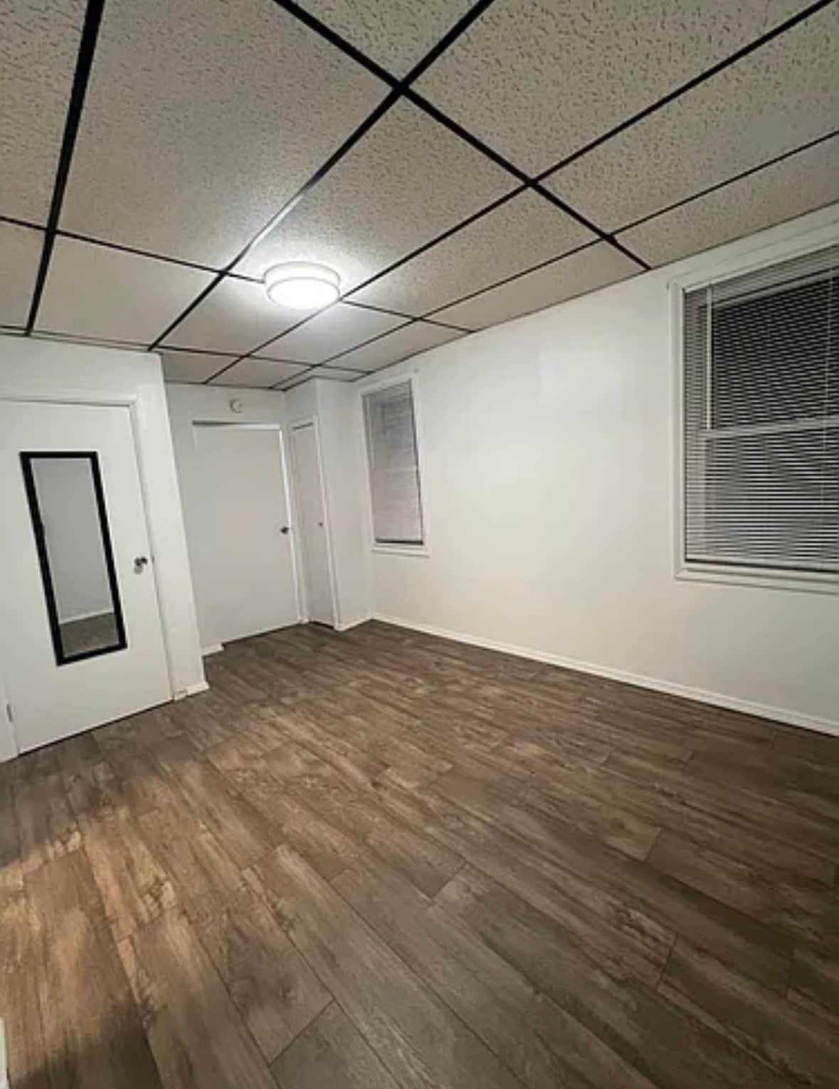 Building Photo - 464 3rd St
