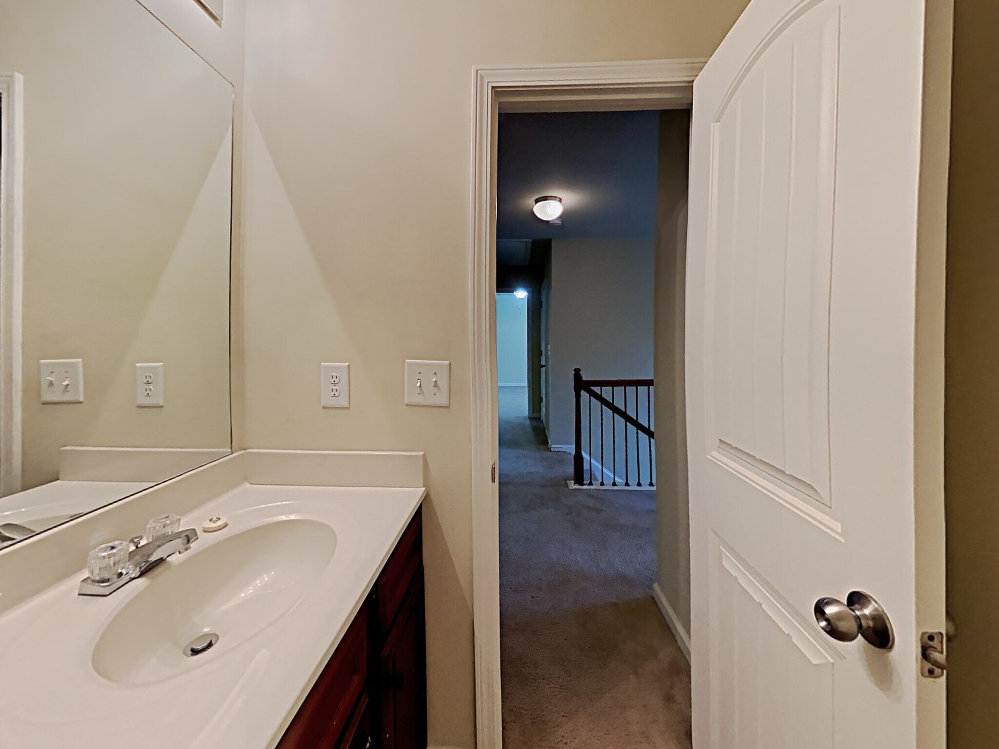 Building Photo - 3365 Gardenside Dr SW