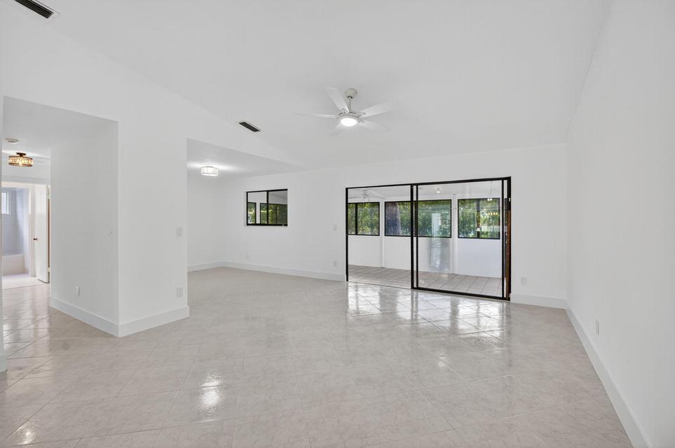 Building Photo - 29 Fawlkland Cir
