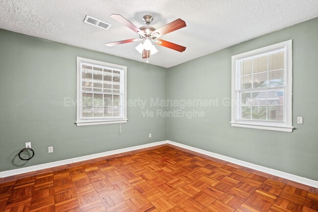 Building Photo - 1224 Bradbury Dr