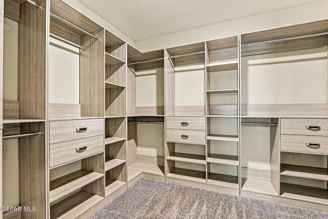 Building Photo - 14525 Juan Diego Dr