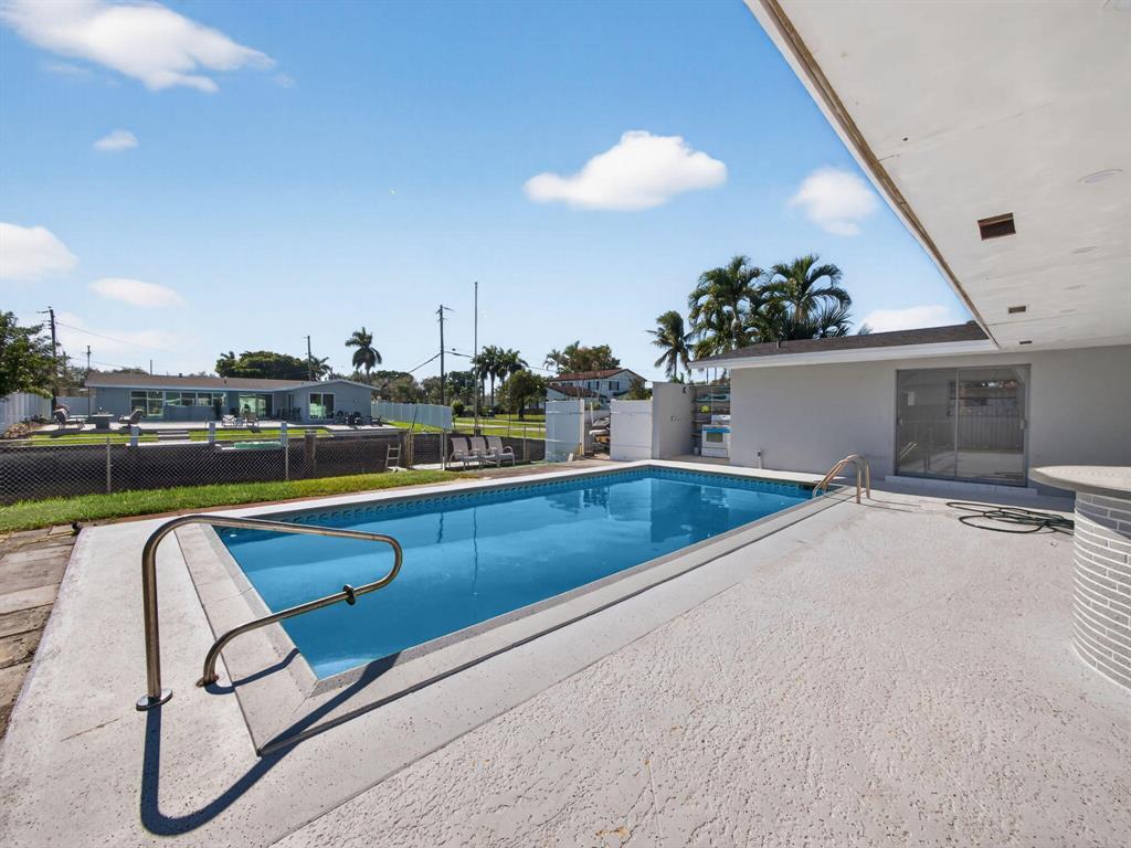 Building Photo - 1940 NW 32nd St