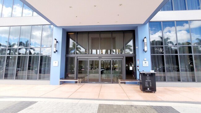 Building Photo - 5350 NW 84th Ave