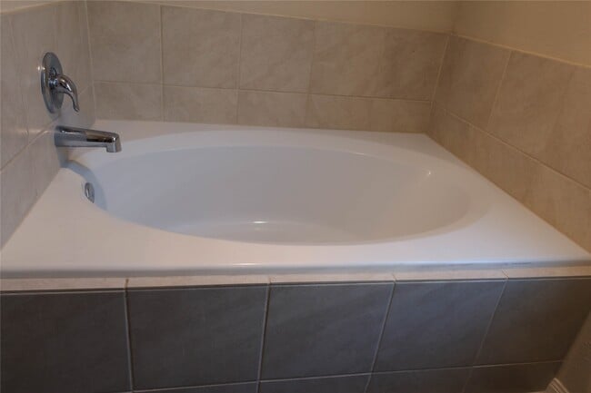 Building Photo - 2522 Sturgeon Wy