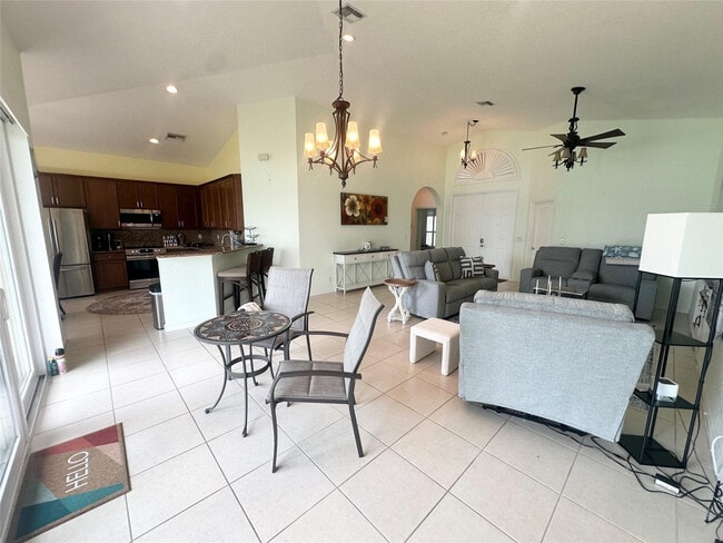 Building Photo - 6028 Santa Margarito Dr