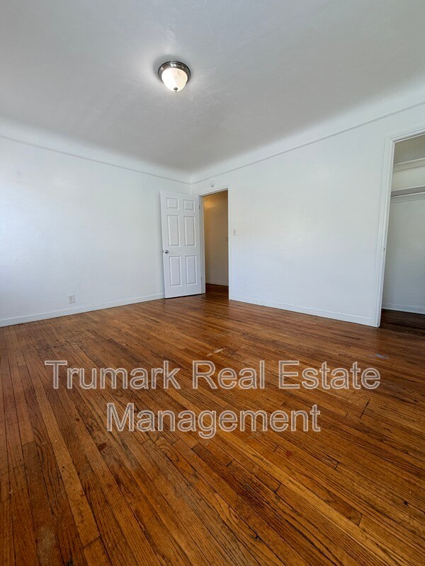 Building Photo - 729 South St