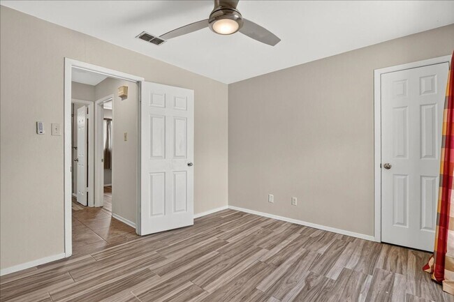 Building Photo - 4109 Fonvilla Cir