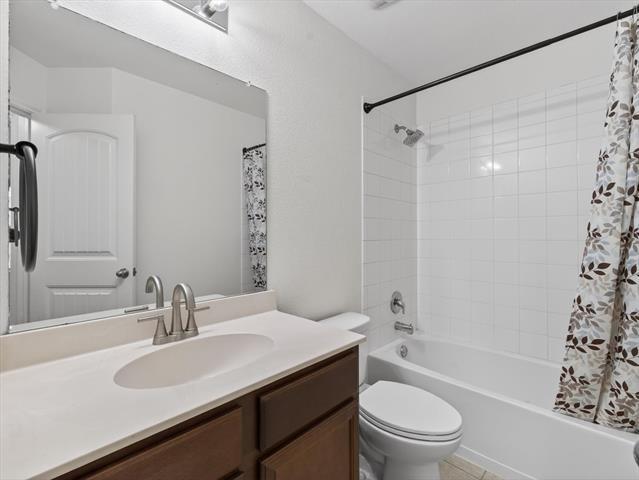 Building Photo - 802 Platinum Dr