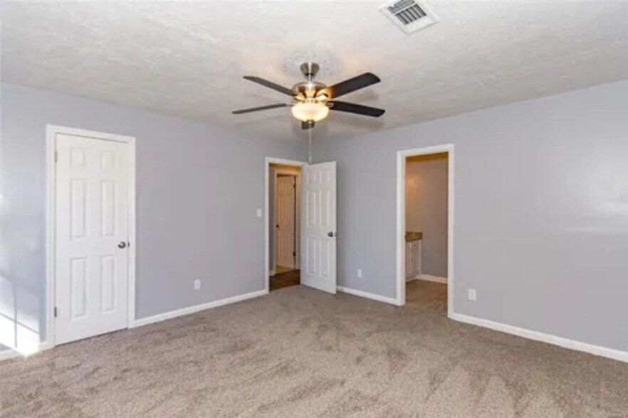 Building Photo - 151 Atchison Rd