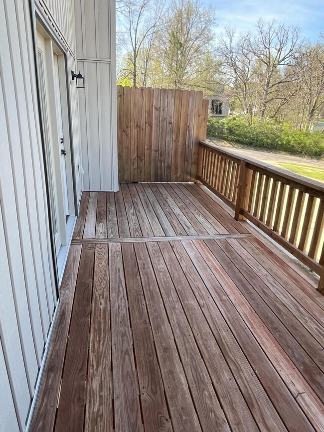 Building Photo - 407 Foxfire Dr