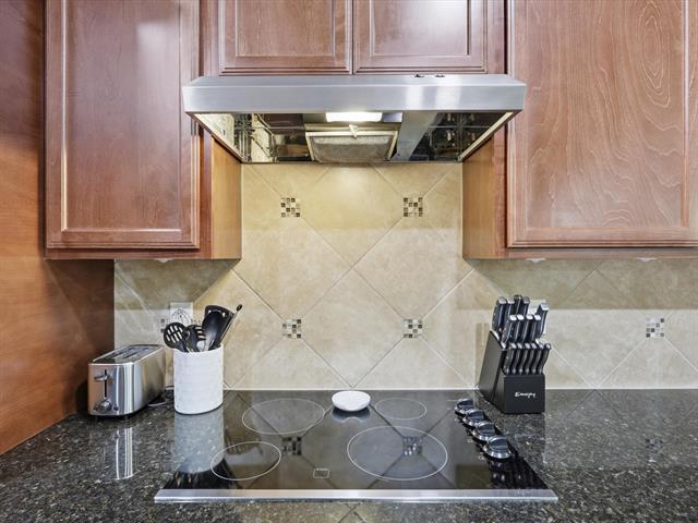 Building Photo - 609 Racine Dr