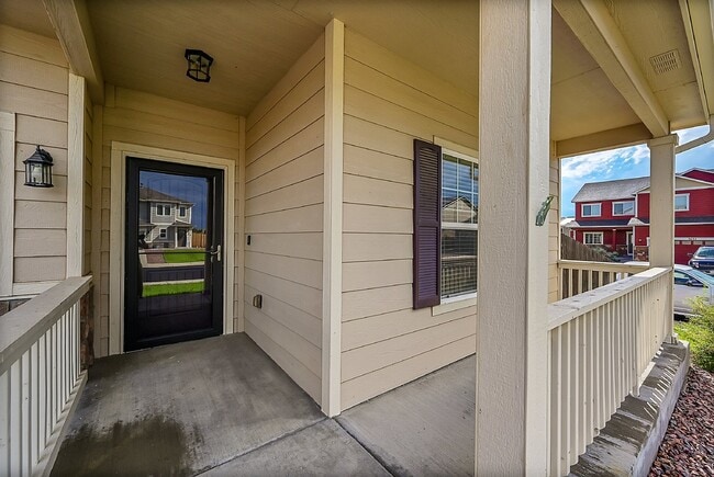 Building Photo - $2,395 - 3-Bed Home with Updated Features ...